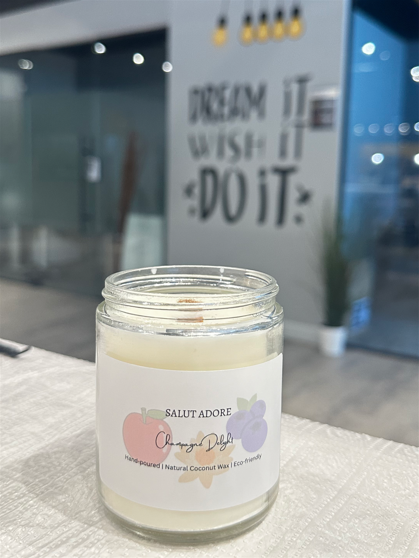 Champagne Delight - Salut Adore -