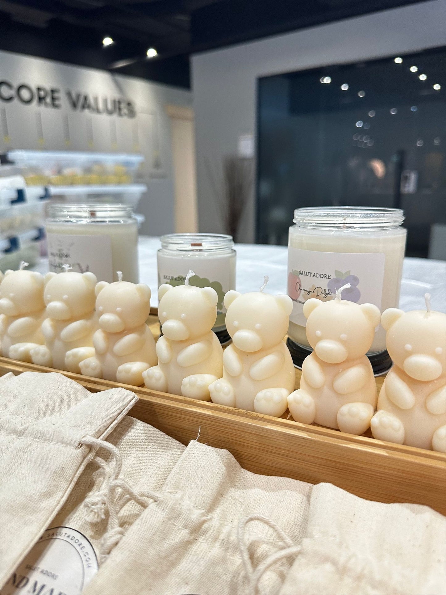 Cuddle Glow - Salut Adore -  
